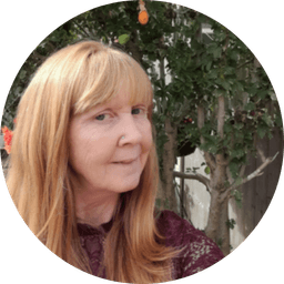 Headshot of Dr Sarah Sivers